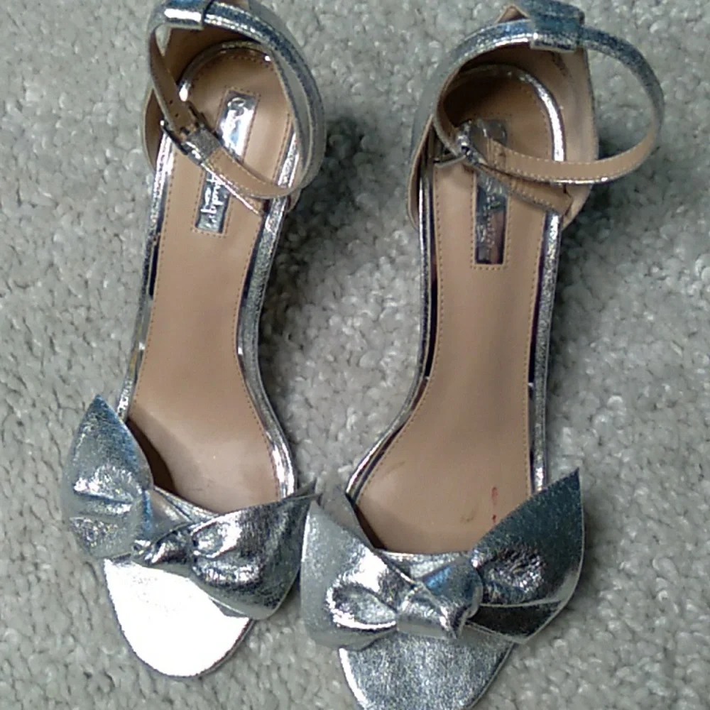 ASOS Mettalic/foil bow heels size 10.5 - Picture 11 of 16